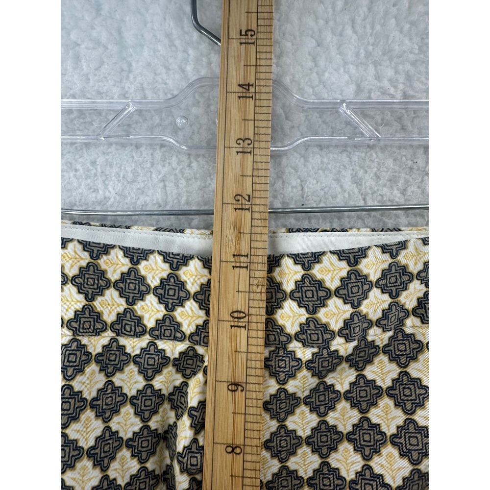 Lands End Women's Size 14 Geometric Print Shorts Beige Brown - Picture 7 of 10